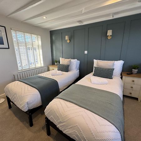 הוילה קאוז Driftwood House - Luxury Dog-Friendly Townhouse In Cowes, Steps From Marina מראה חיצוני תמונה