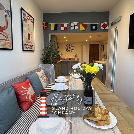 הוילה קאוז Driftwood House - Luxury Dog-Friendly Townhouse In Cowes, Steps From Marina מראה חיצוני תמונה