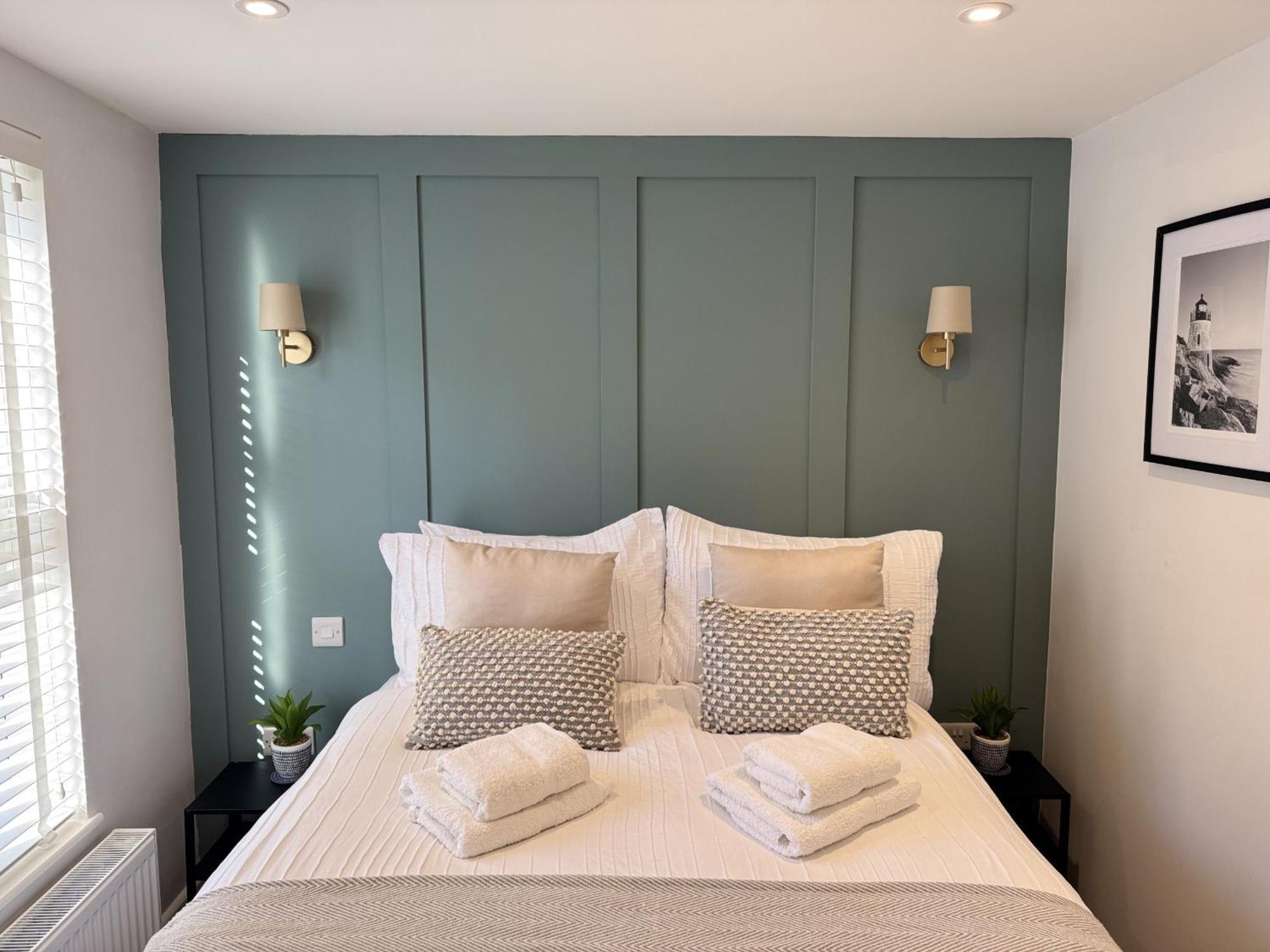 הוילה קאוז Driftwood House - Luxury Dog-Friendly Townhouse In Cowes, Steps From Marina מראה חיצוני תמונה